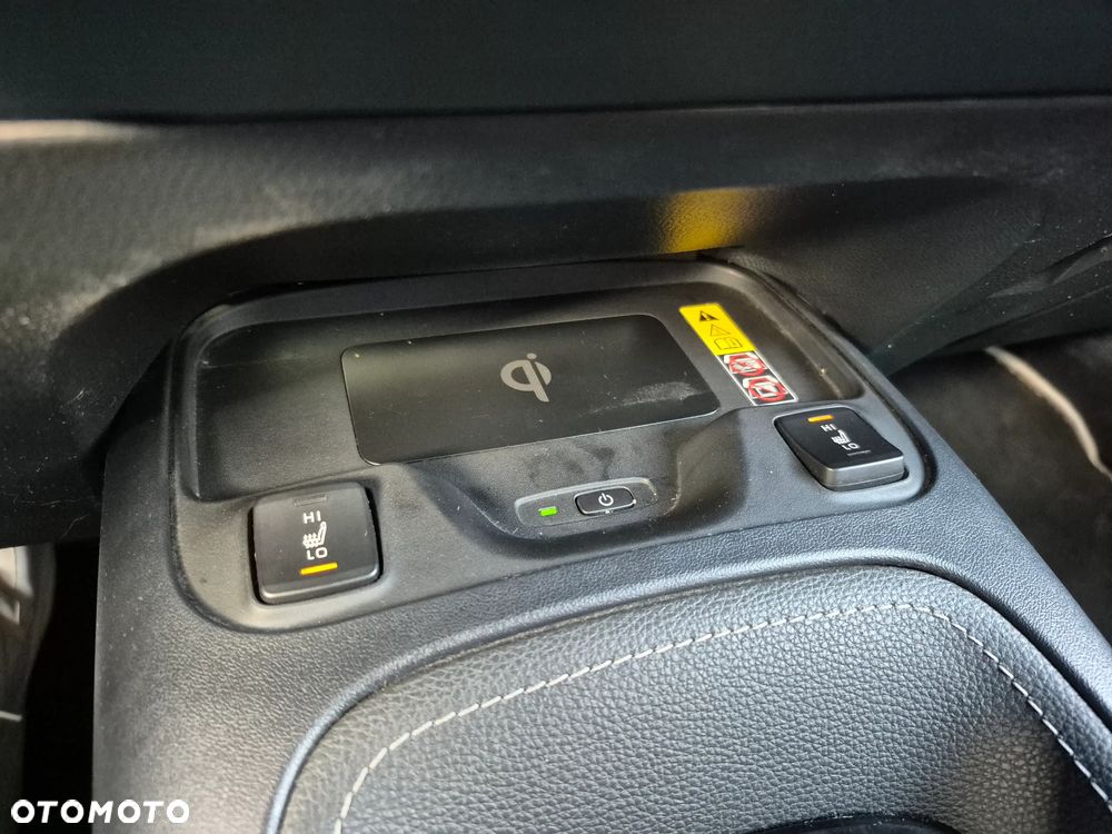 Toyota Corolla TS Kombi 22 - 14