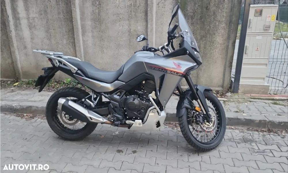 Honda XL750 Transalp - 3