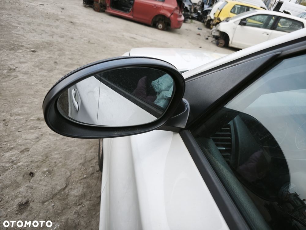 BMW 1 E87 09r LUSTERKO ELEKTRYCZNE LEWE EUROPA ALPINEWEISS 3 - 2
