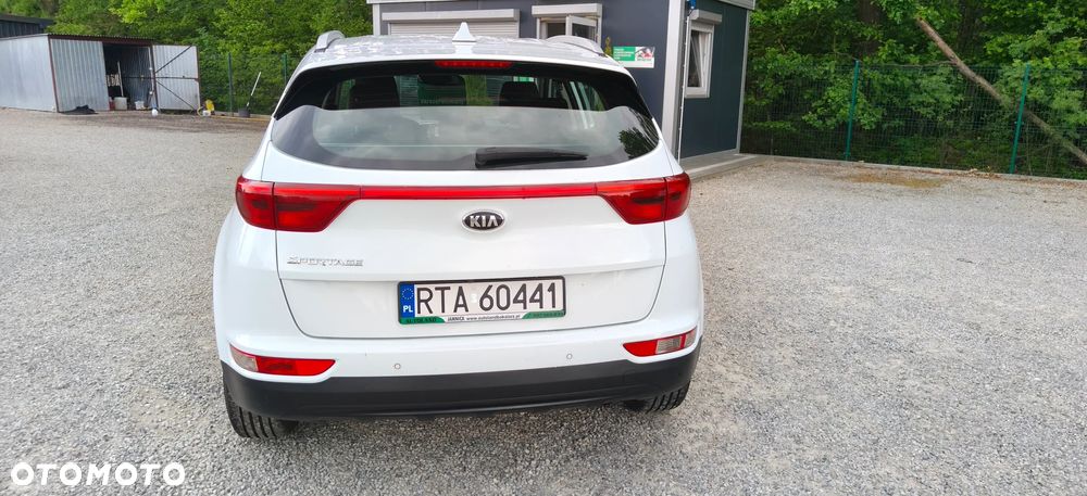 Kia Sportage 1.6 GDI 2WD DREAM-TEAM EDITION - 4