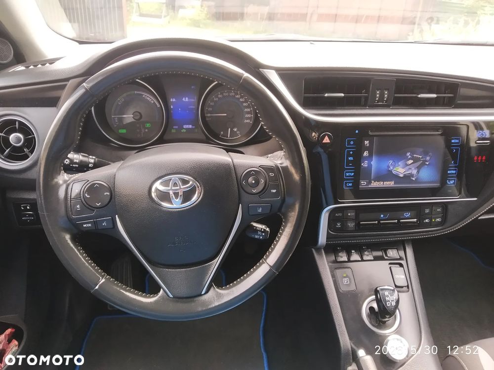 Toyota Auris - 7