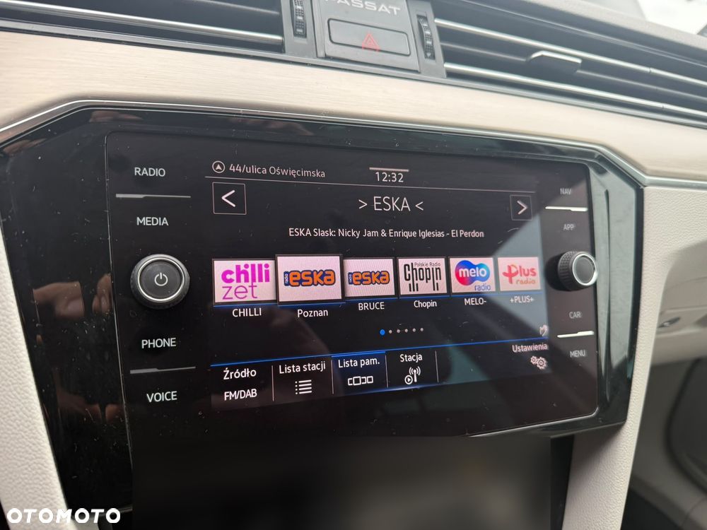 Volkswagen Passat 2.0 TDI Elegance DSG - 17