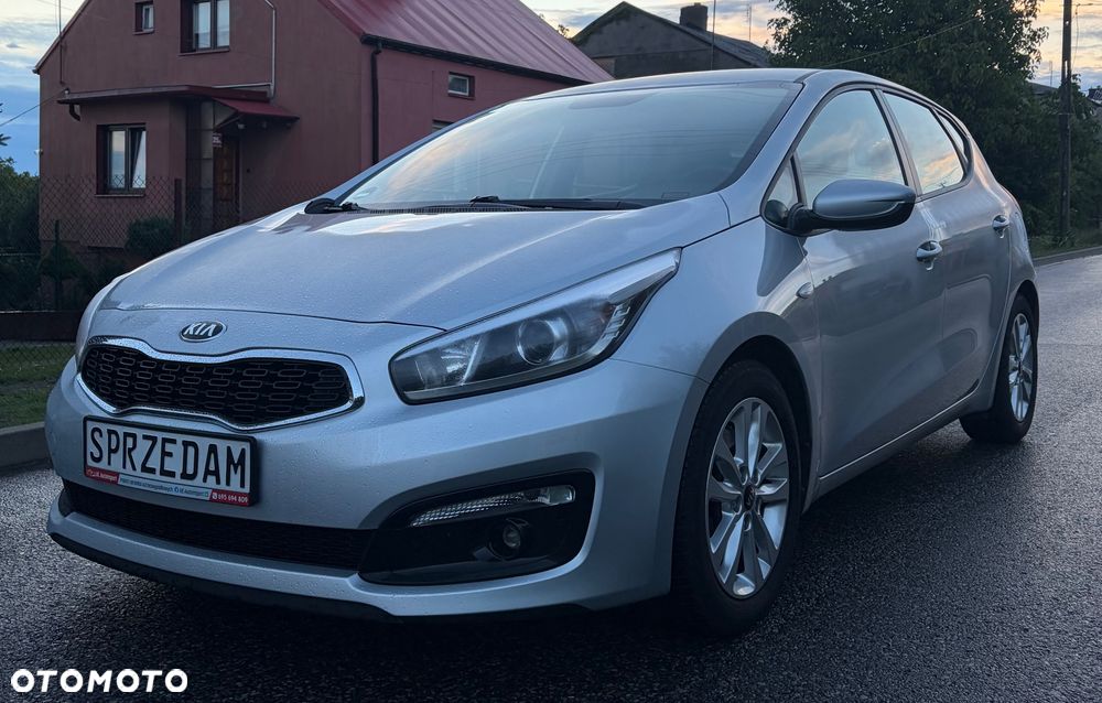Kia Ceed 1.4 CVVT ISG Vision - 2