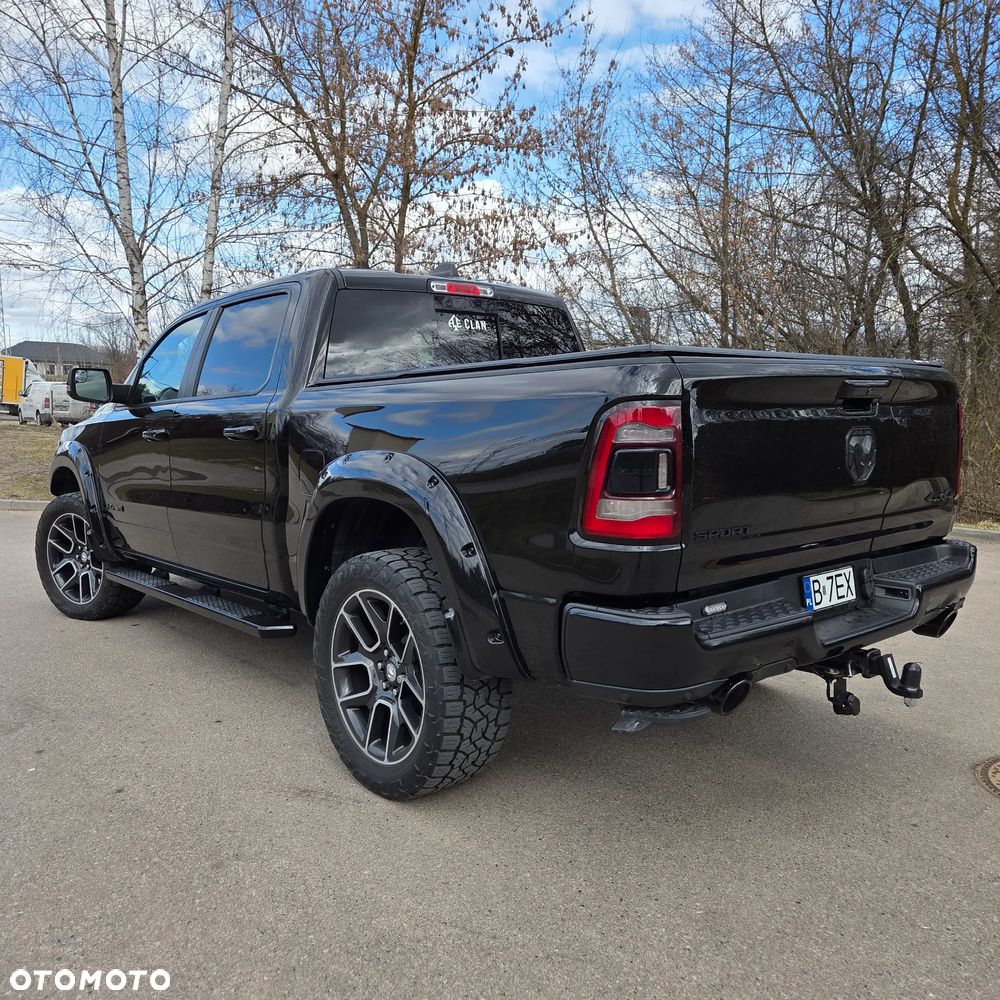 RAM 1500 Crew Cab Sport - 3