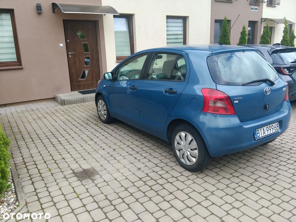 Toyota Yaris - 7