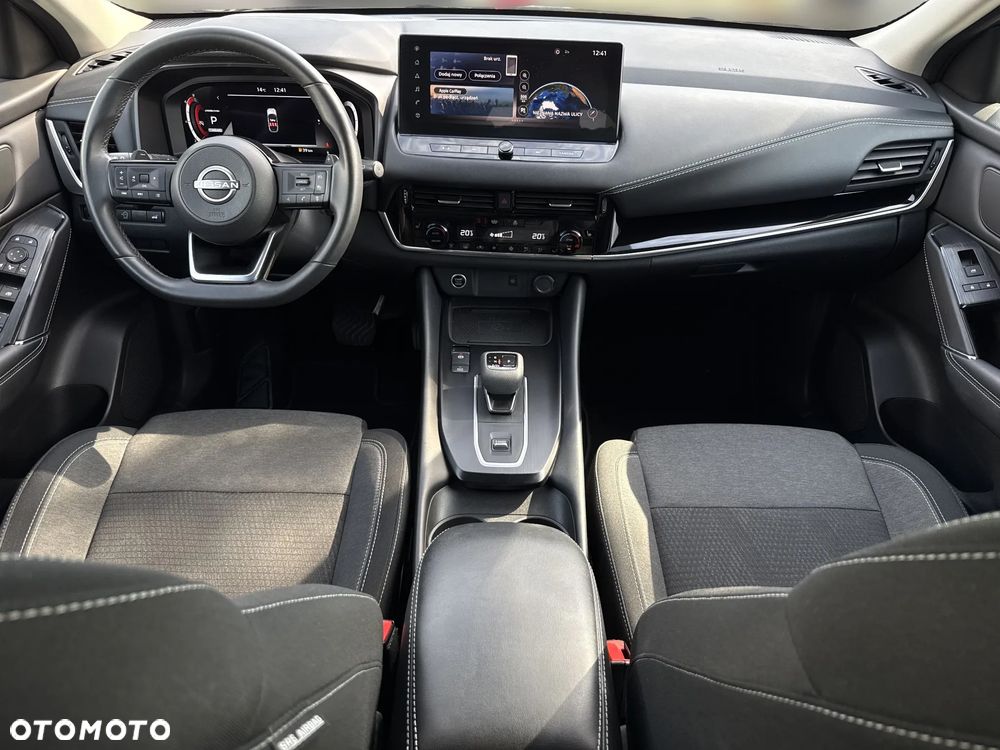 Nissan Qashqai 1.3 DIG-T mHEV N-Connecta Xtronic - 36
