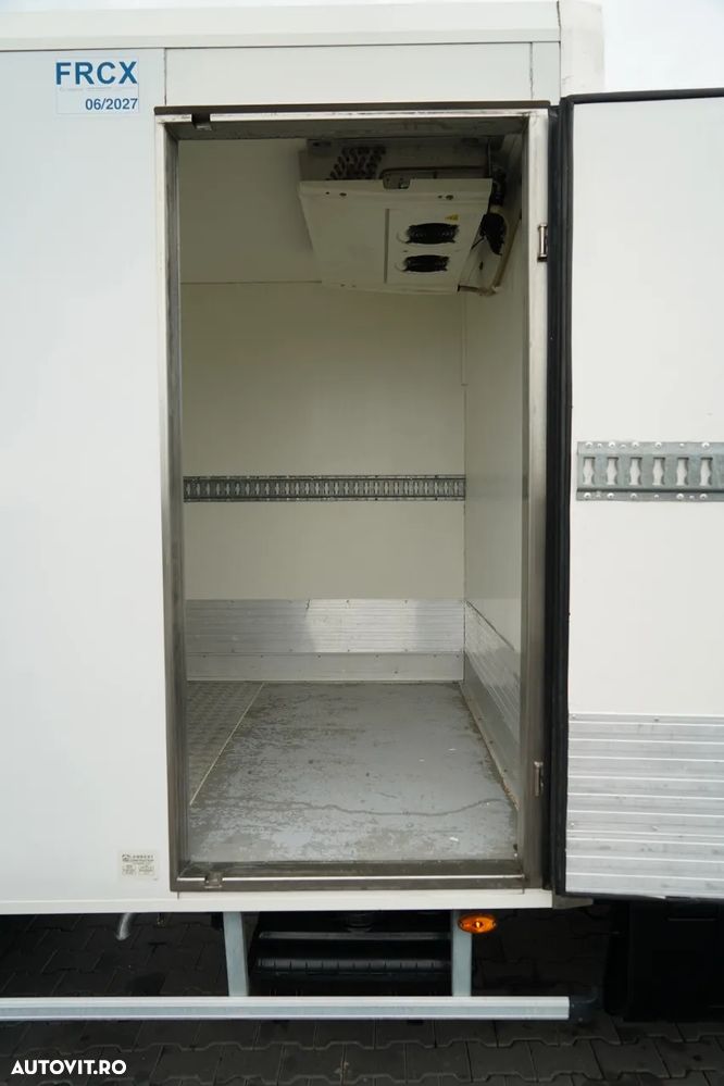 Iveco DAILY 35-150 / FRIGIDER / CAMION TRANSPORT XARIOS 350 / DHOLLANDIA LIFT - 750 KG / MANUAL / TWIN / EURO 6 - 14