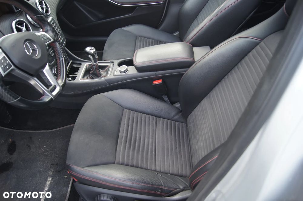 Mercedes-Benz Klasa A 180 CDI AMG Line - 19