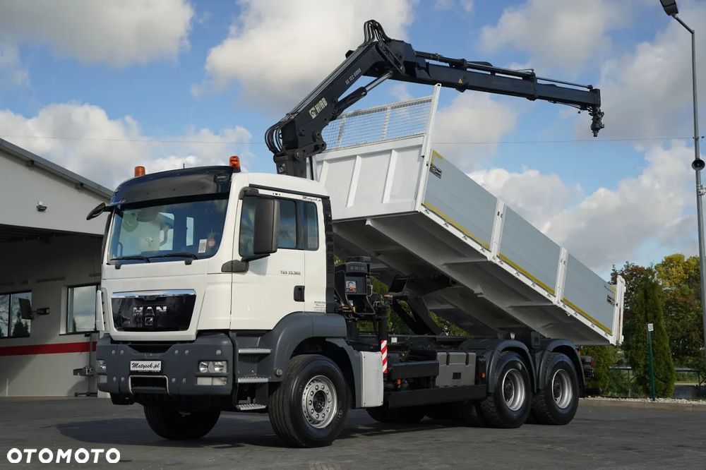MAN TGS 33.360 / 6x4 / WYWROTKA - 5,7 M + HDS HIAB XS 122 HIDUO / MAX WYSÓW - 8,2 M / MAX UDŹWIG - 4 800 KG / KLAPO - DRZWI / MANUAL / PILOT / - 2