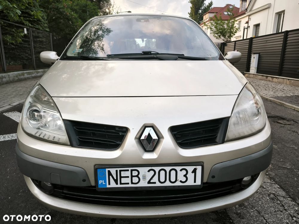 Renault Grand Scenic 1.9 dCi FAP Exception - 9