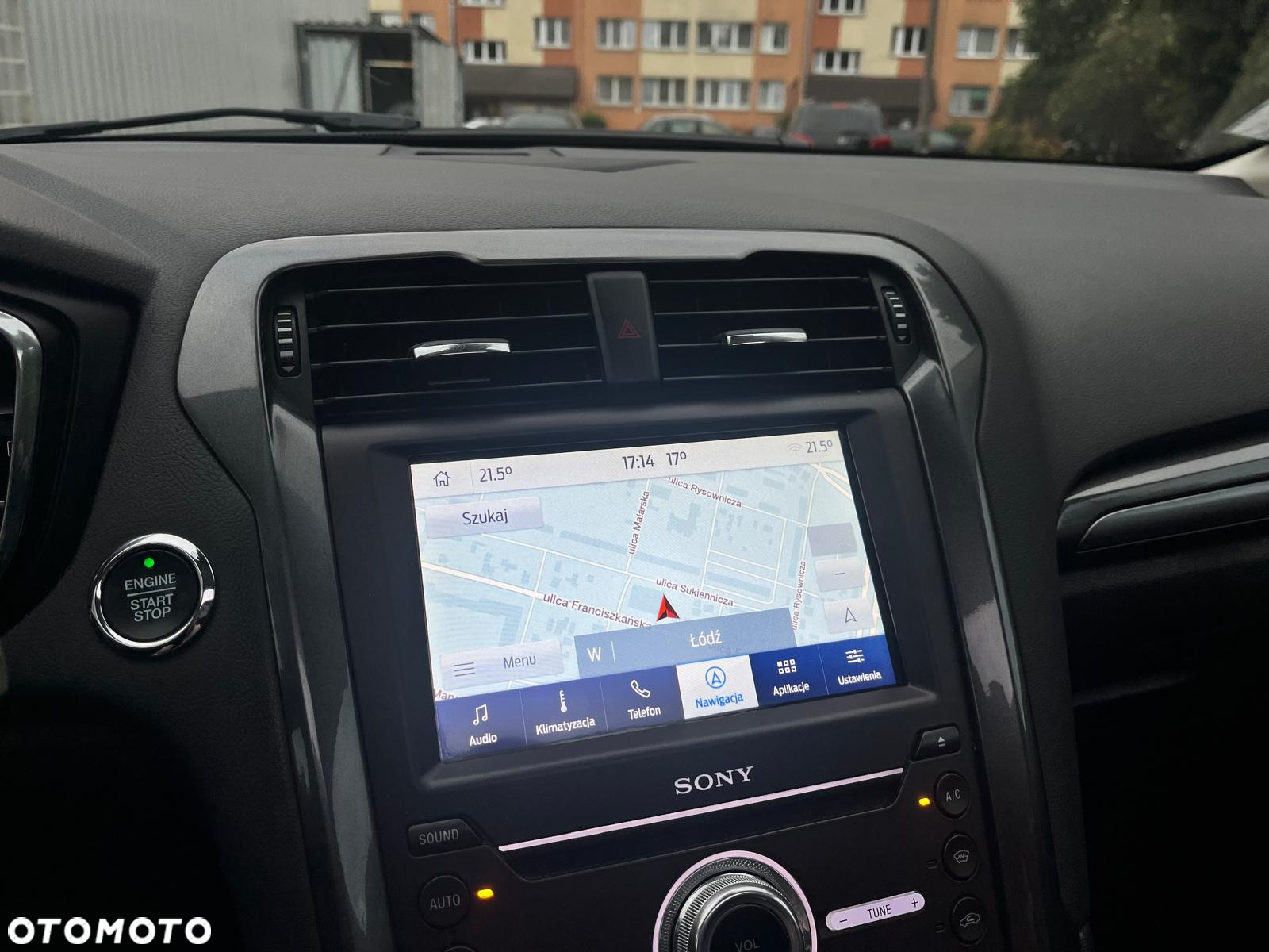 Ford Mondeo 2.0 Hybrid Titanium - 23