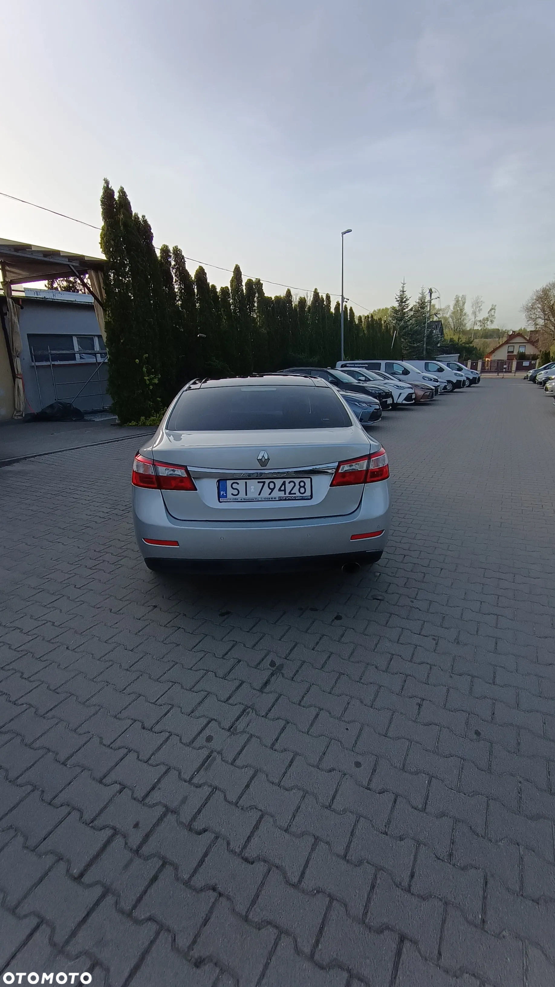 Renault Latitude 2.0 dCi Privilege - 5