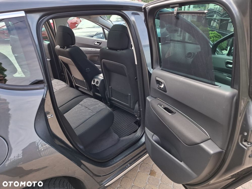 Peugeot 3008 1.6 HDi Premium - 19