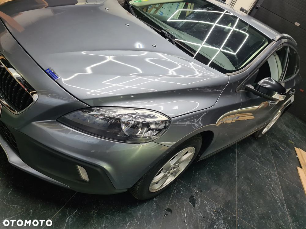 Volvo V40 Cross Country D2 Momentum - 5