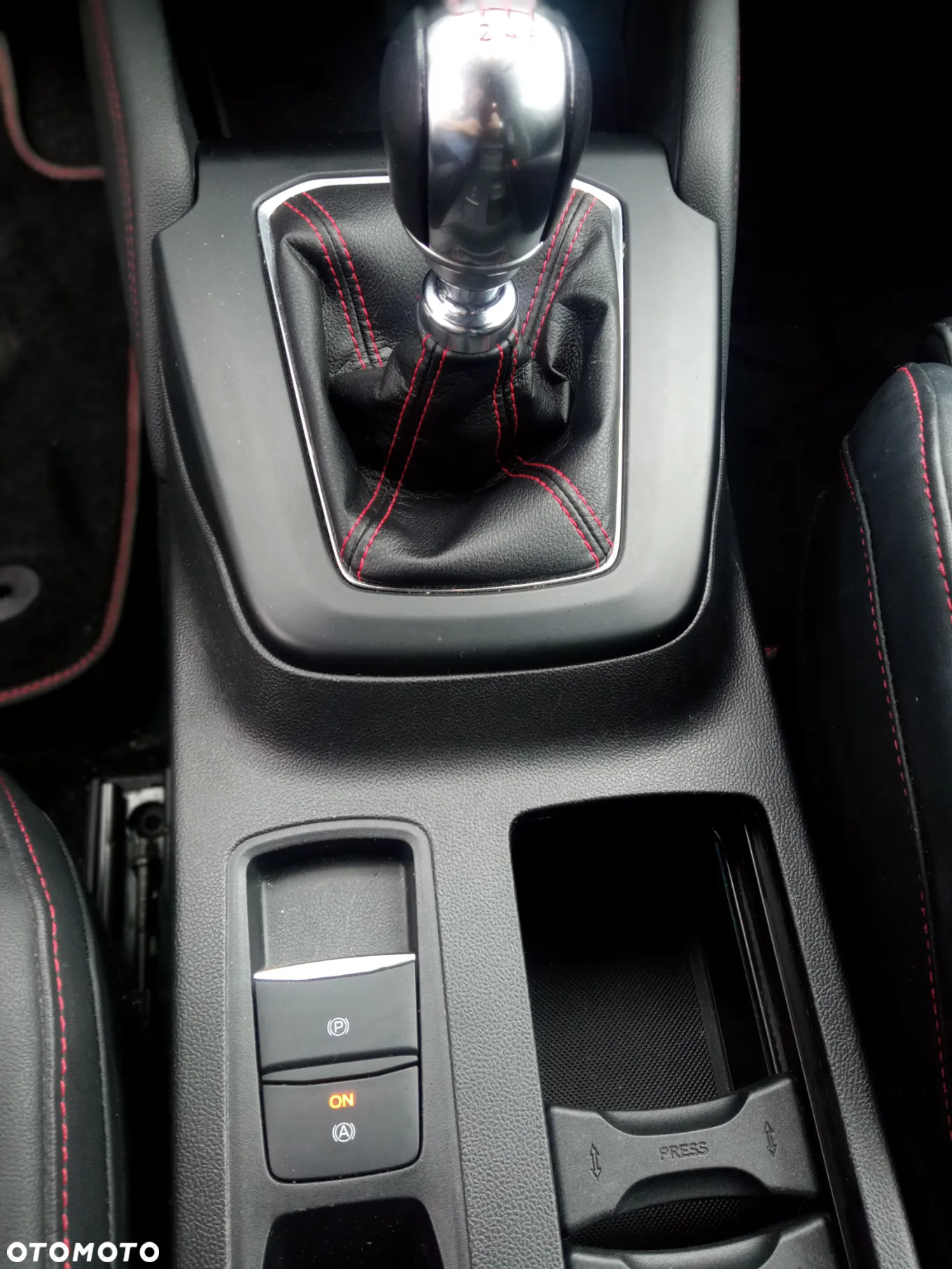 Ford Focus 2.3 EcoBoost ST X - 17