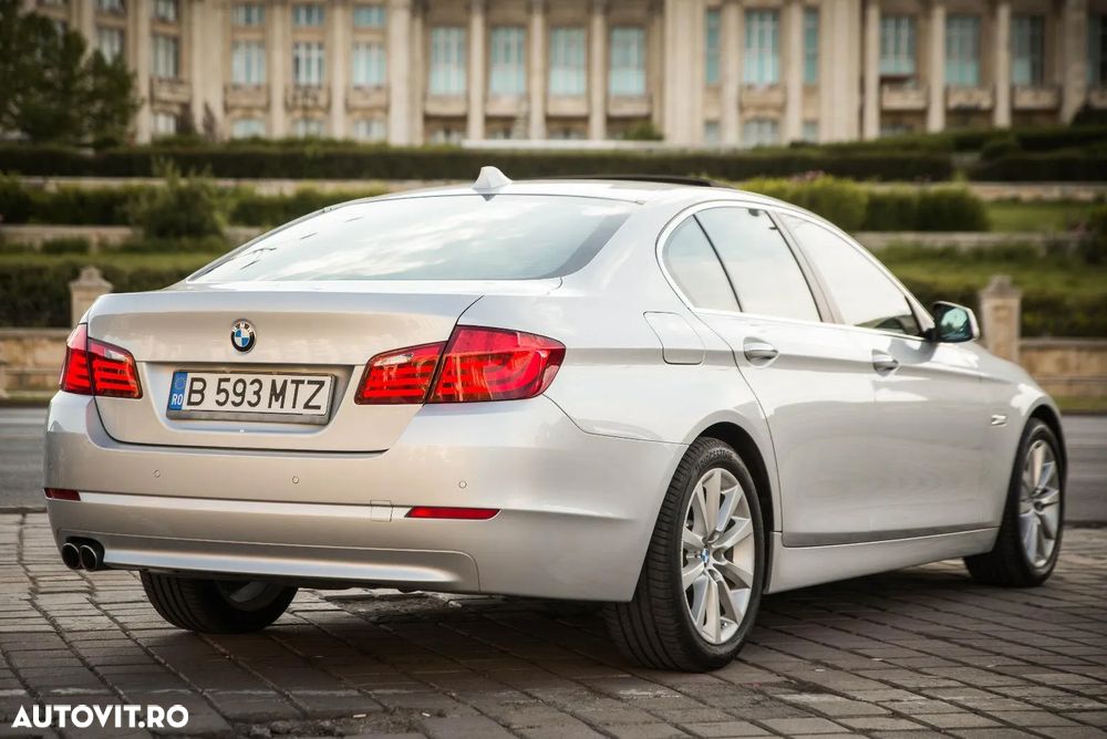 BMW Seria 5 520d - 7