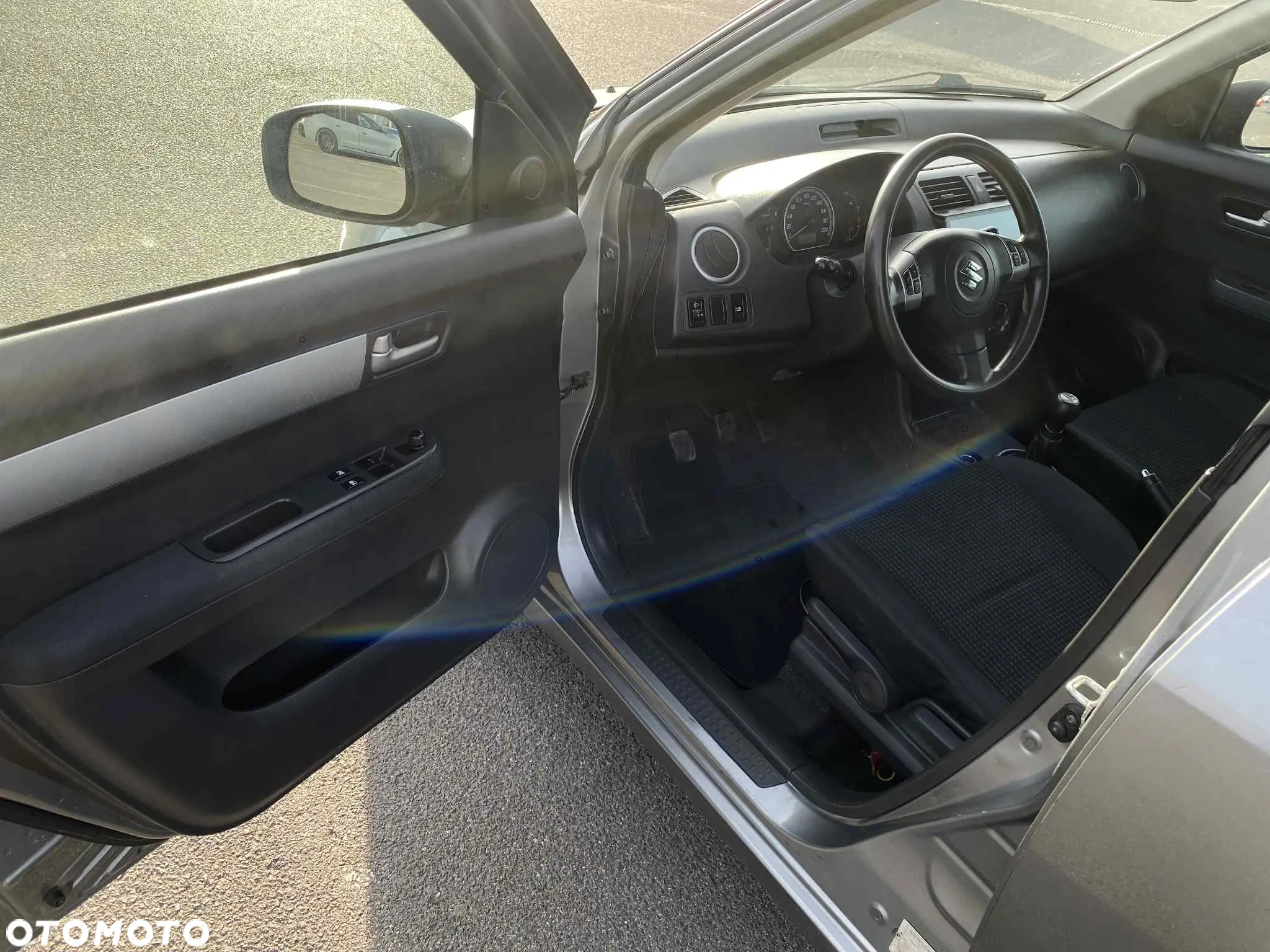 Suzuki Swift 1.3 GLX / Comfort - 9