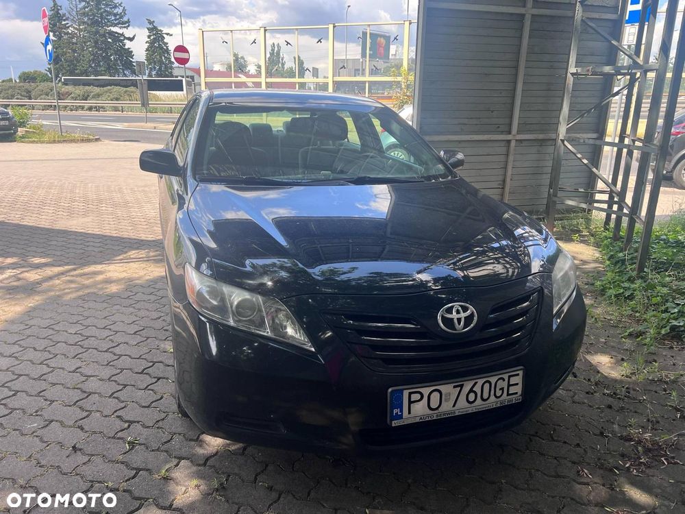 Toyota Camry 2.4 XLE - 1