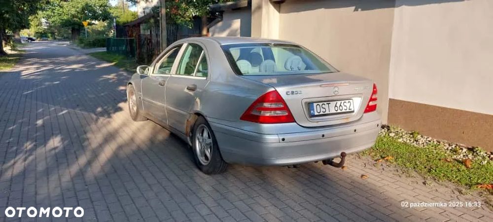 Mercedes-Benz Klasa C 200 T Kompressor Sport - 16