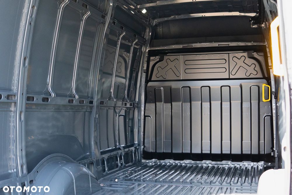 Iveco Daily 35S18H V - 14