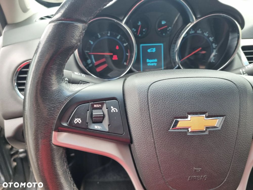 Chevrolet Cruze 1.4T LTZ - 23