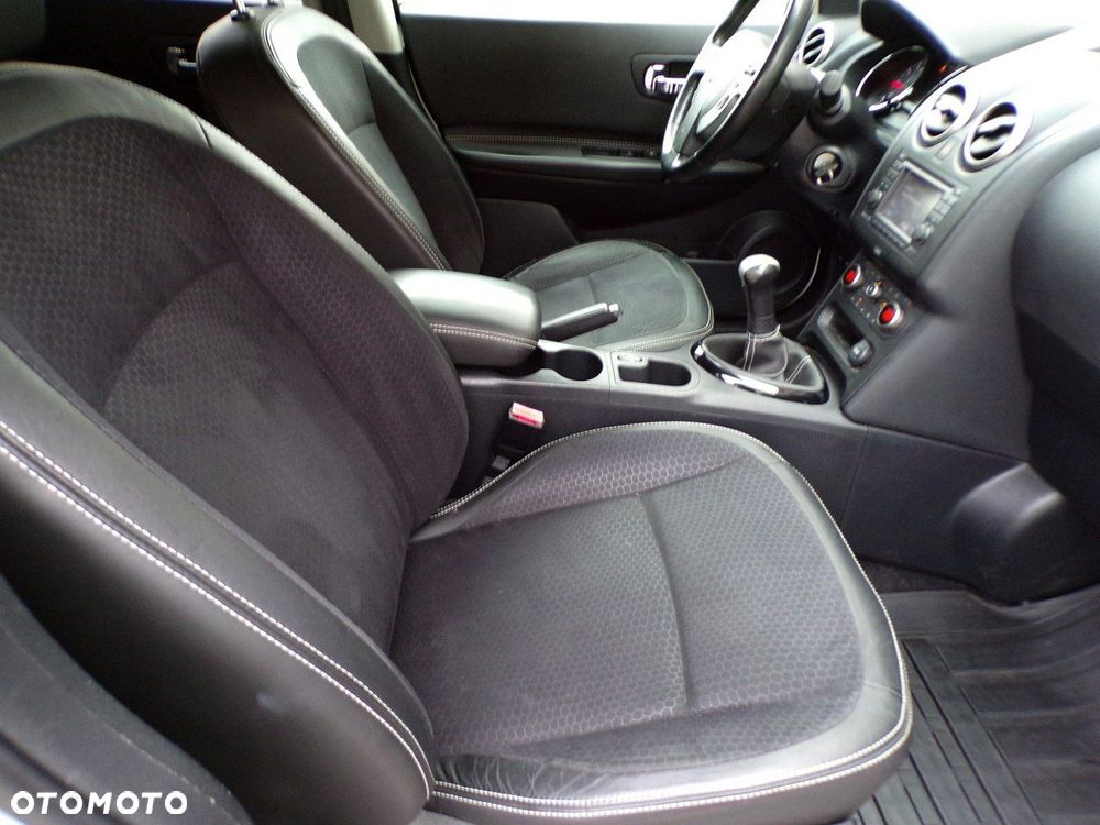 Nissan Qashqai - 22
