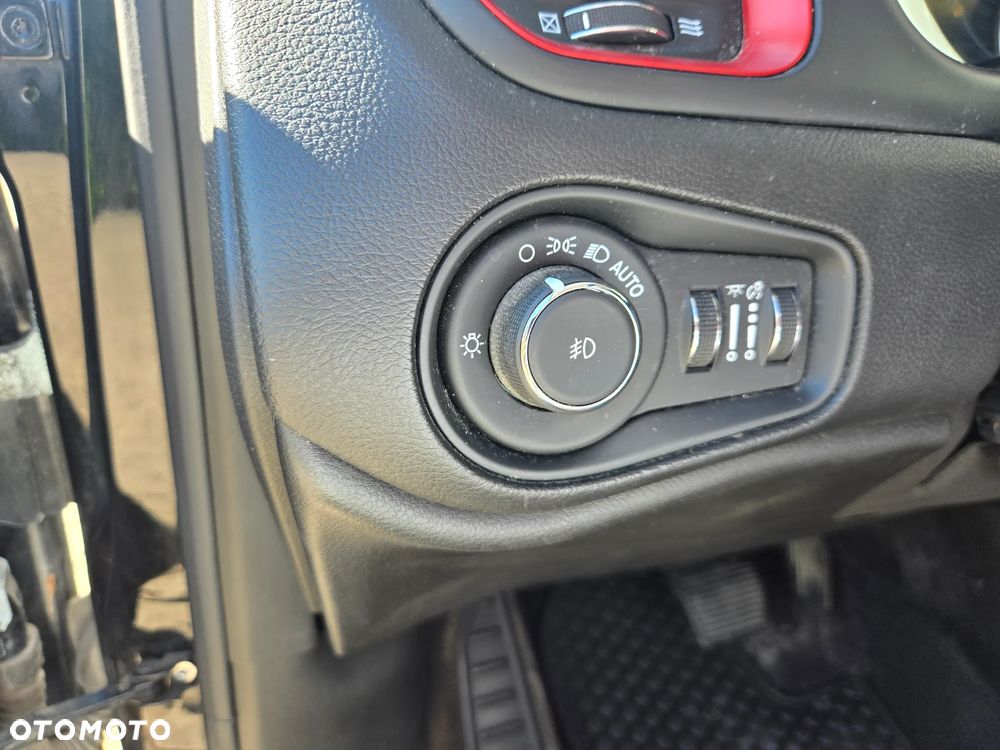 Jeep Renegade 1.3 GSE T4 Turbo Limited 4x4 S&S - 19