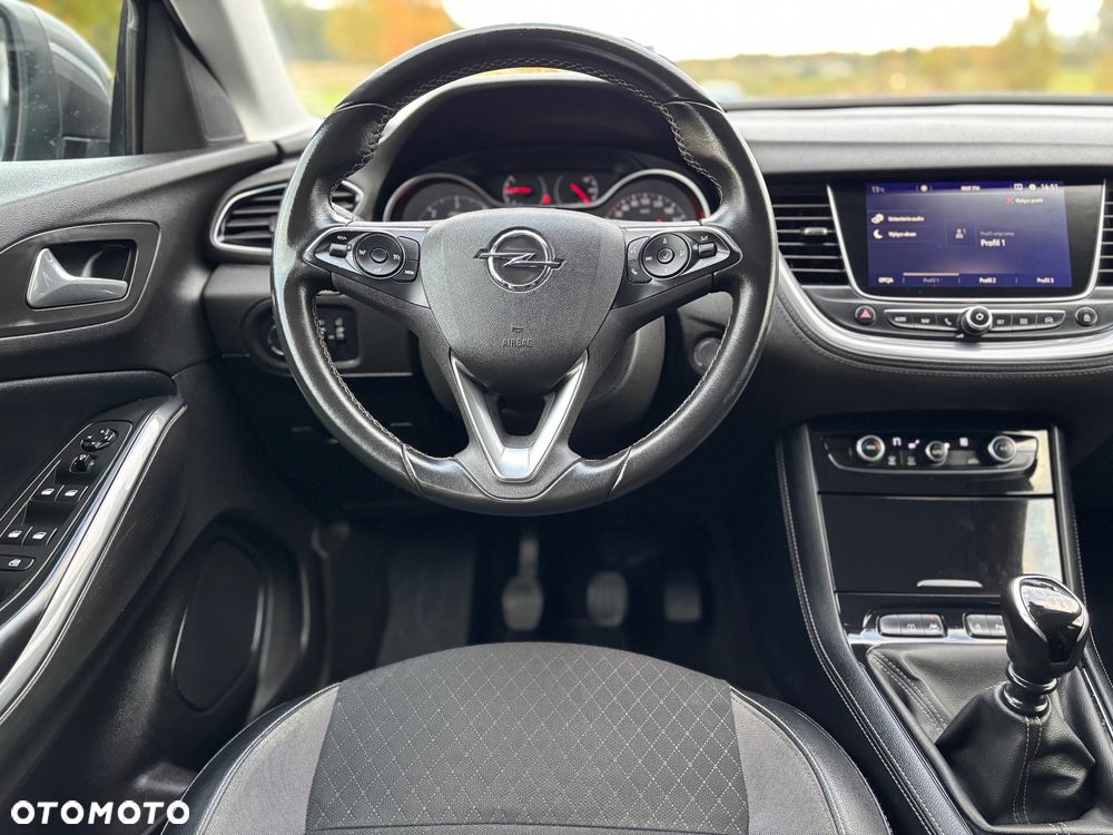 Opel Grandland X 1.6 D Start/Stop Business Edition - 9