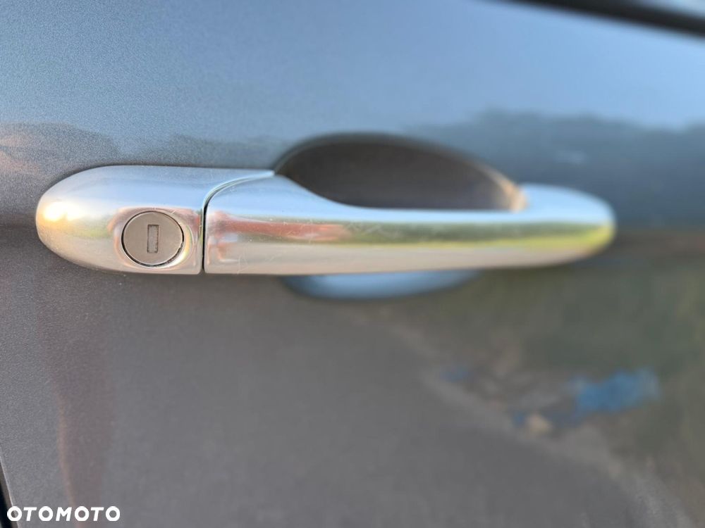 Alfa Romeo 147 - 12