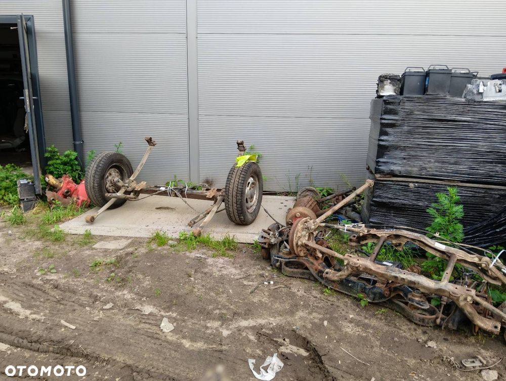 BELKA ZAWIESZENIA TYŁ RESORY KOŁA NA PRZYCZEPKĘ TRANSIT V VI MK5 MK6 00-06 - 17