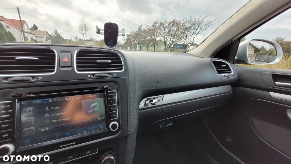 Volkswagen Golf - 10
