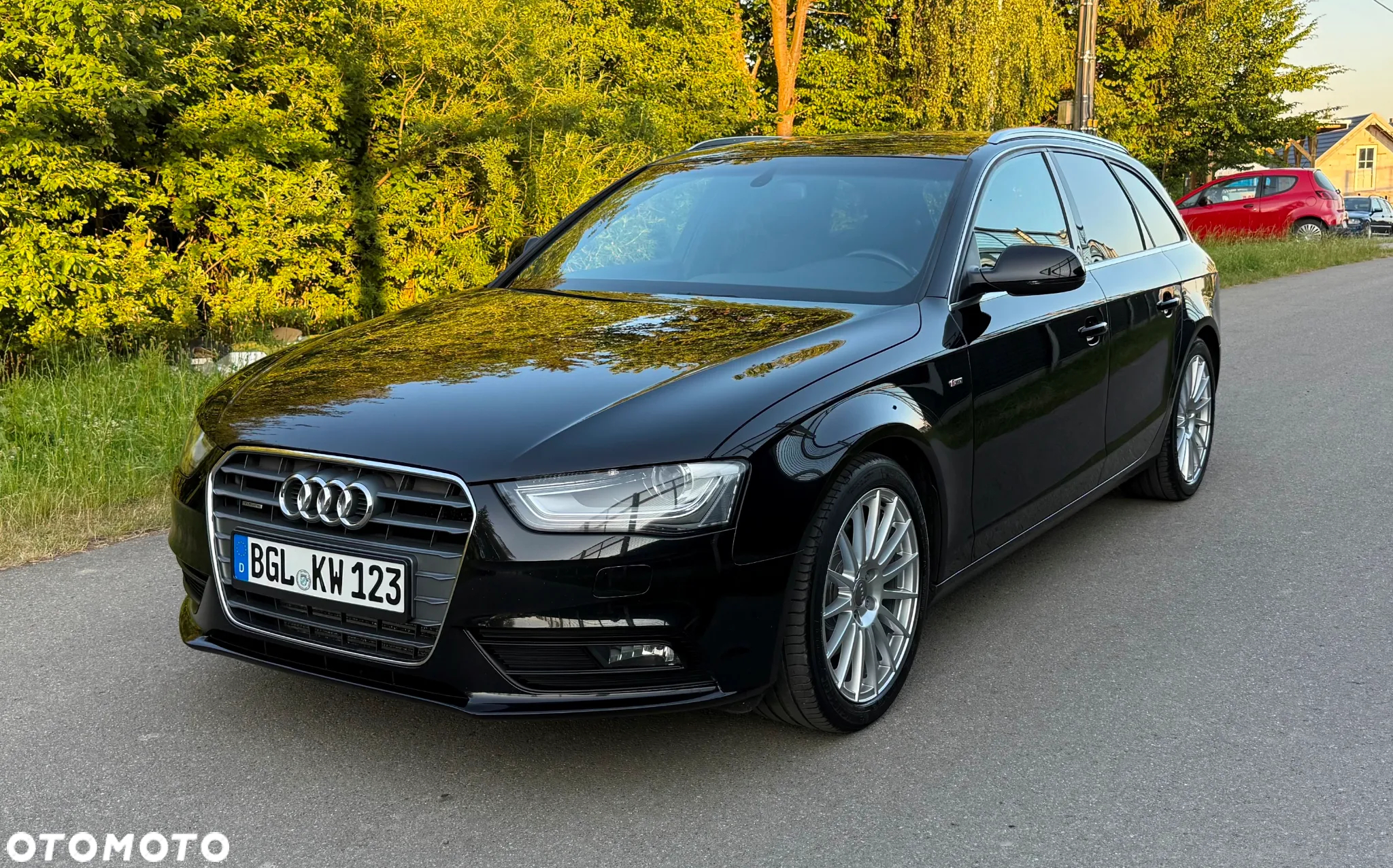 Audi A4 Avant 2.0 TDI DPF quattro S line Sportpaket - 2