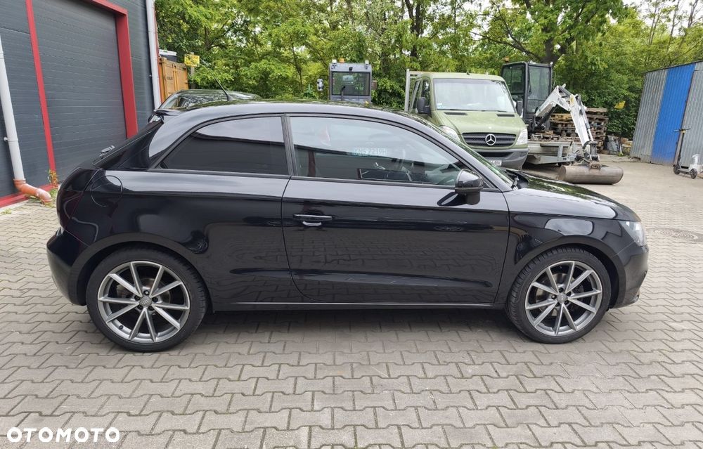 Audi A1 3-drzwiowe 1.4 TFSI Attraction - 3