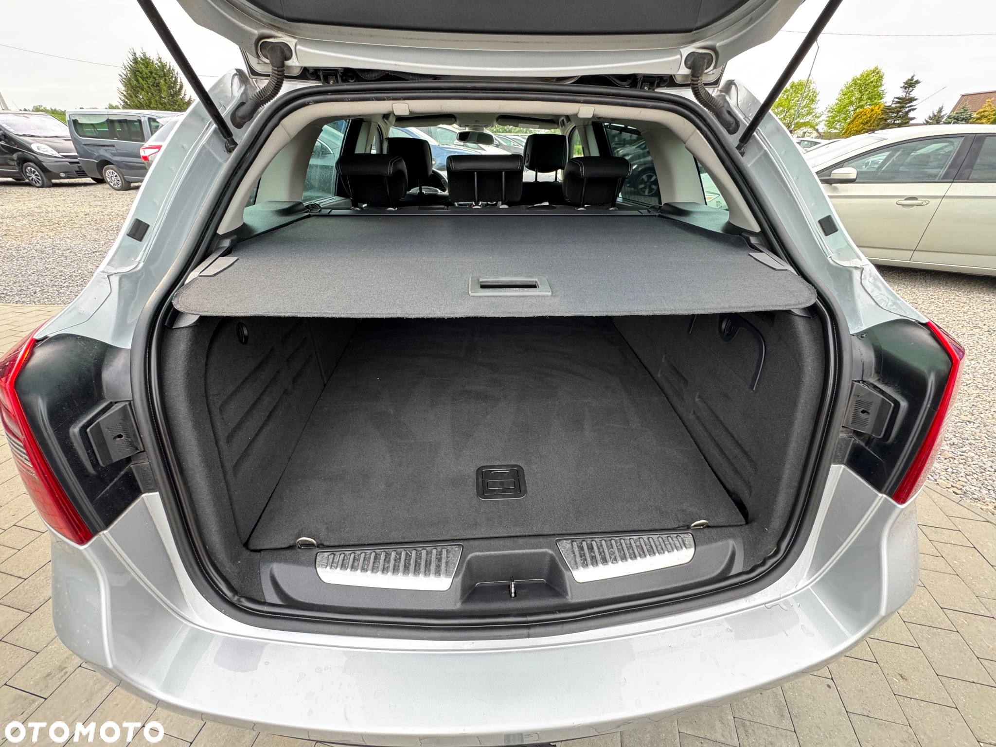 Renault Laguna Grandtour dCi 110 FAP Bose Edition - 23