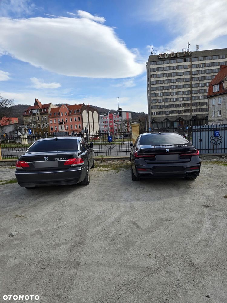 BMW Seria 7 - 24