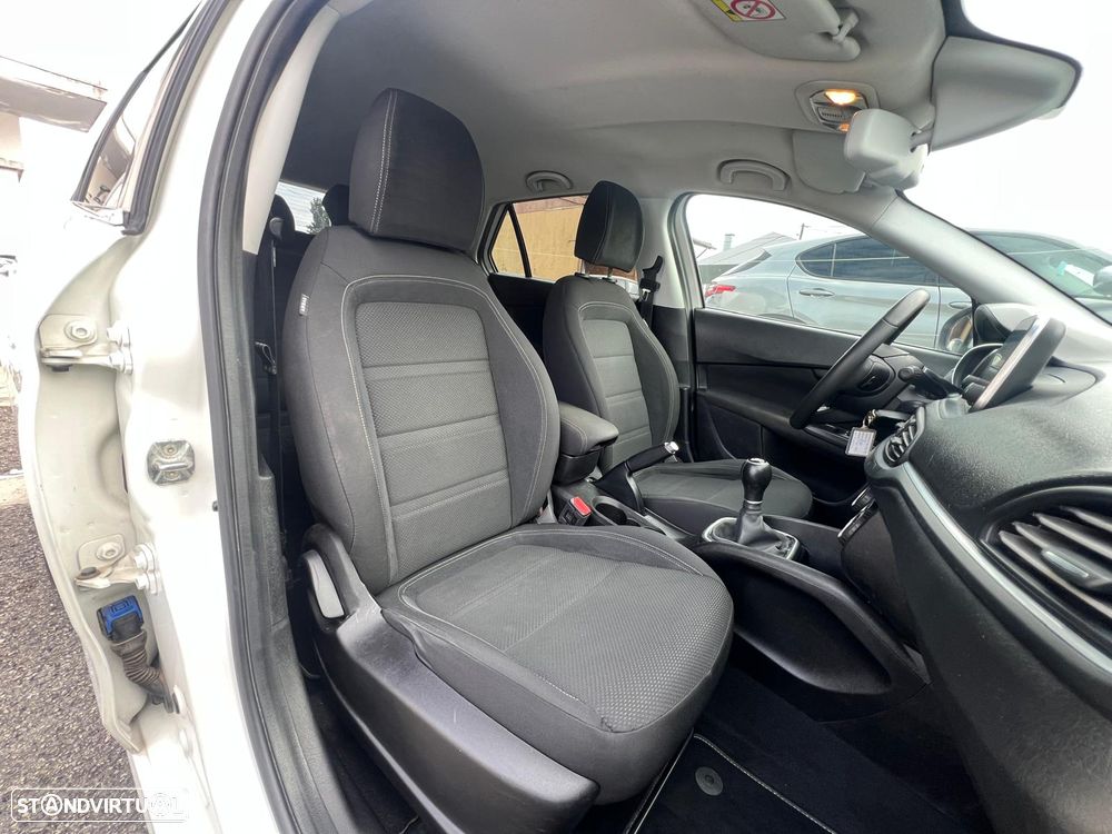 Fiat Tipo Station Wagon 1.3 M-Jet Lounge Tech - 11