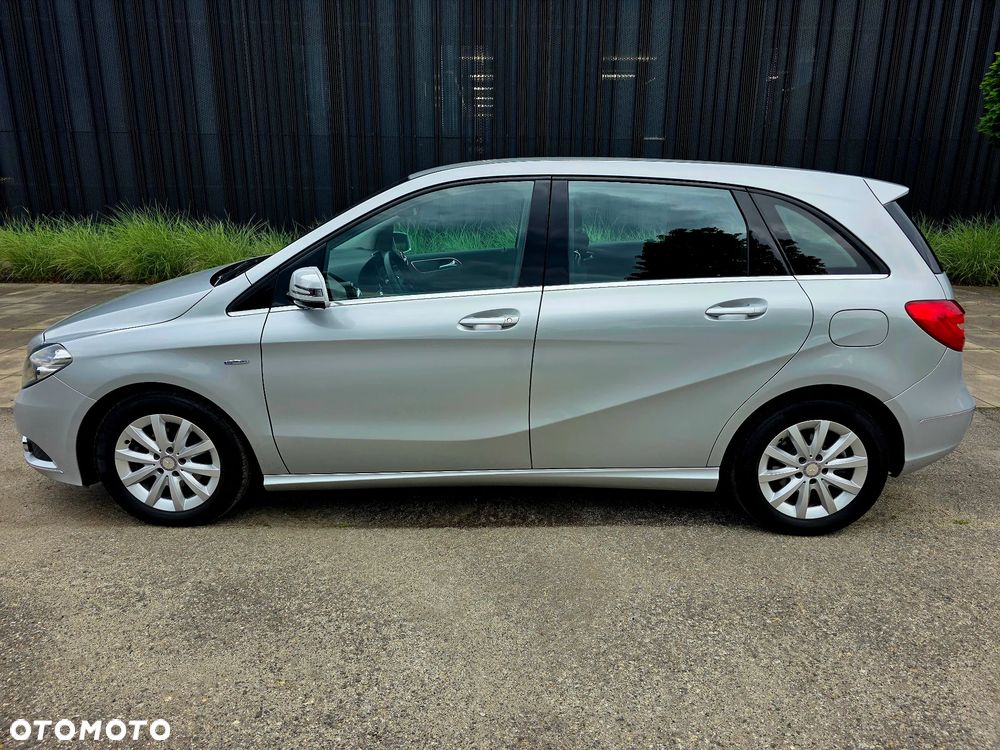 Mercedes-Benz Klasa B 180 (BlueEFFICIENCY) - 22