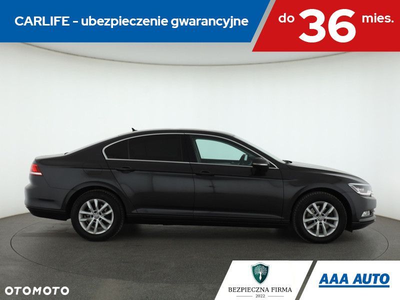 Volkswagen Passat - 7