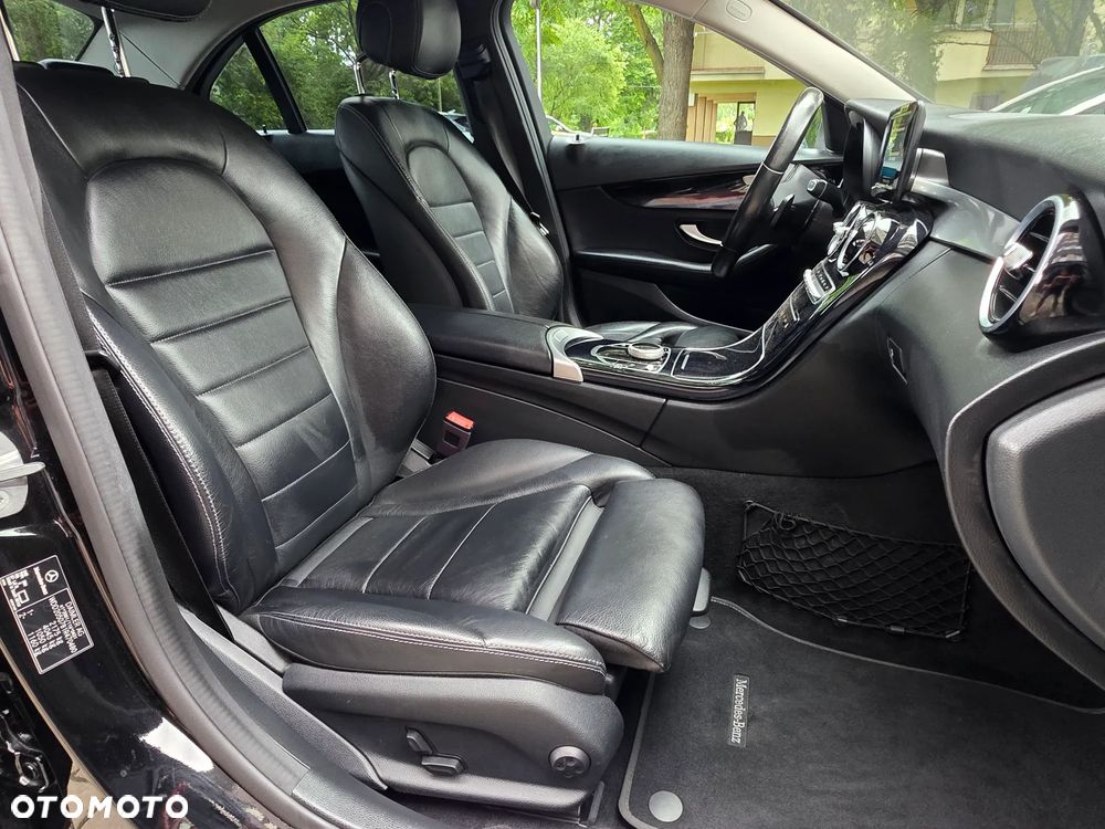 Mercedes-Benz Klasa C 200 4-Matic 9G-TRONIC - 15