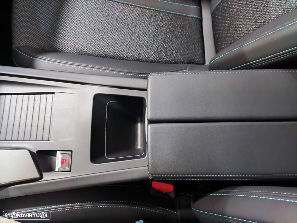 Peugeot 308 1.5 BlueHDi Allure EAT8 - 23