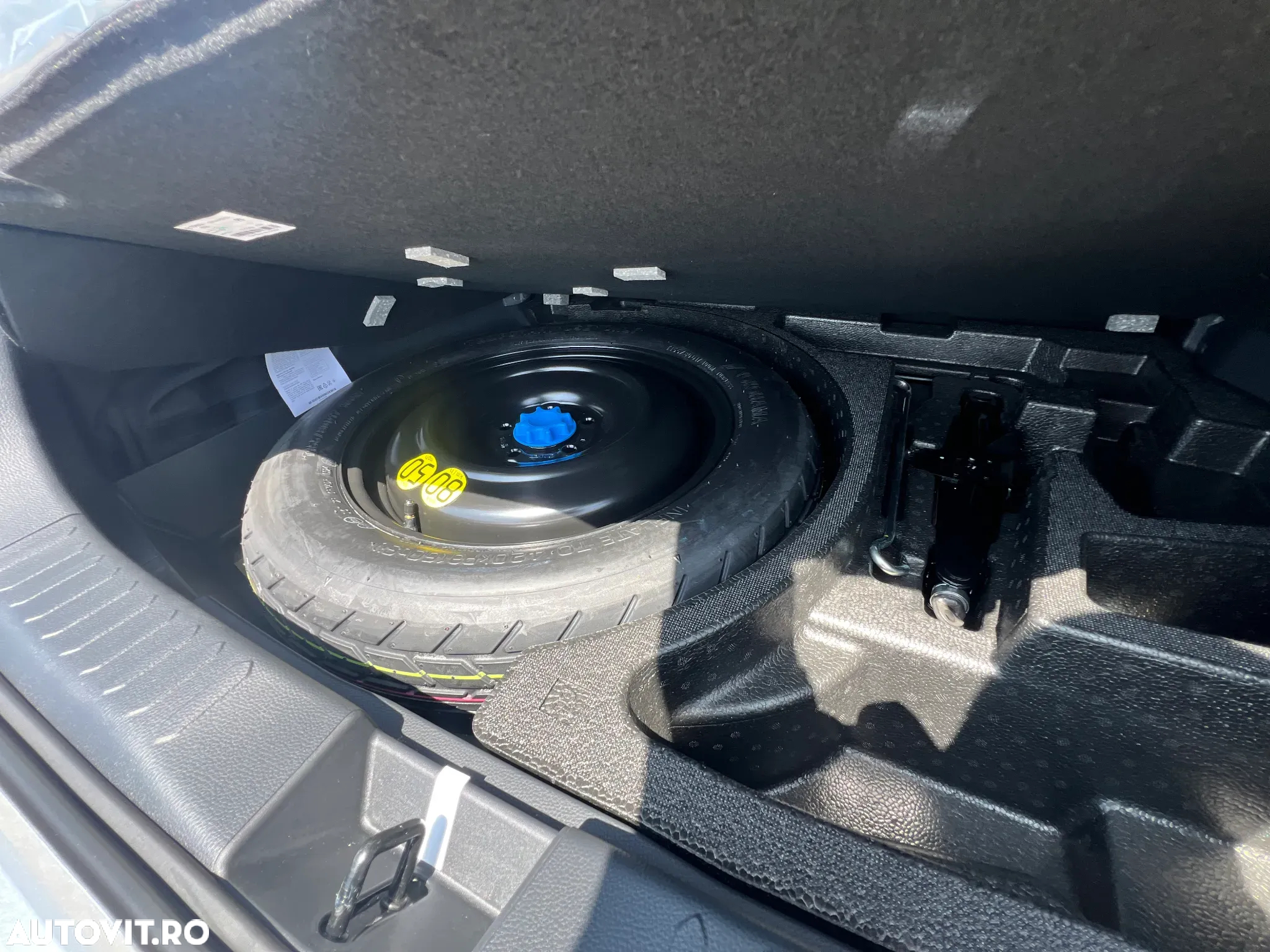 Toyota C-HR 1.8 HEV 140 CP 4x2 CVT Active - 34