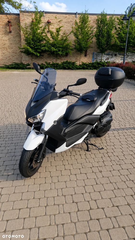 Yamaha X-max - 1