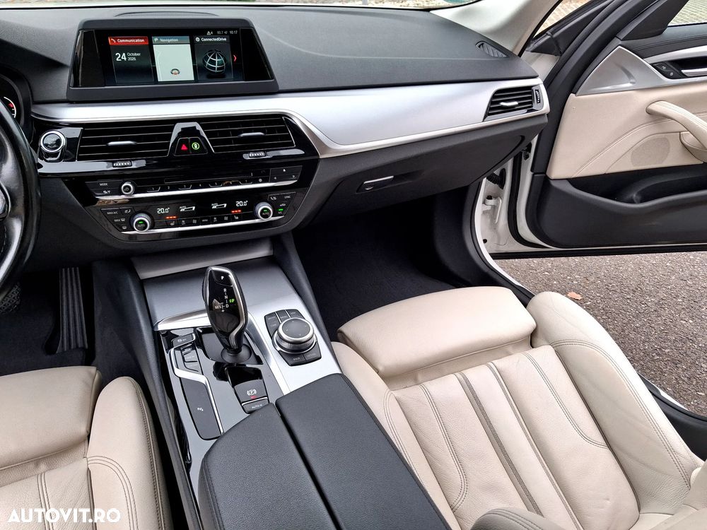 BMW Seria 5 525d AT - 7