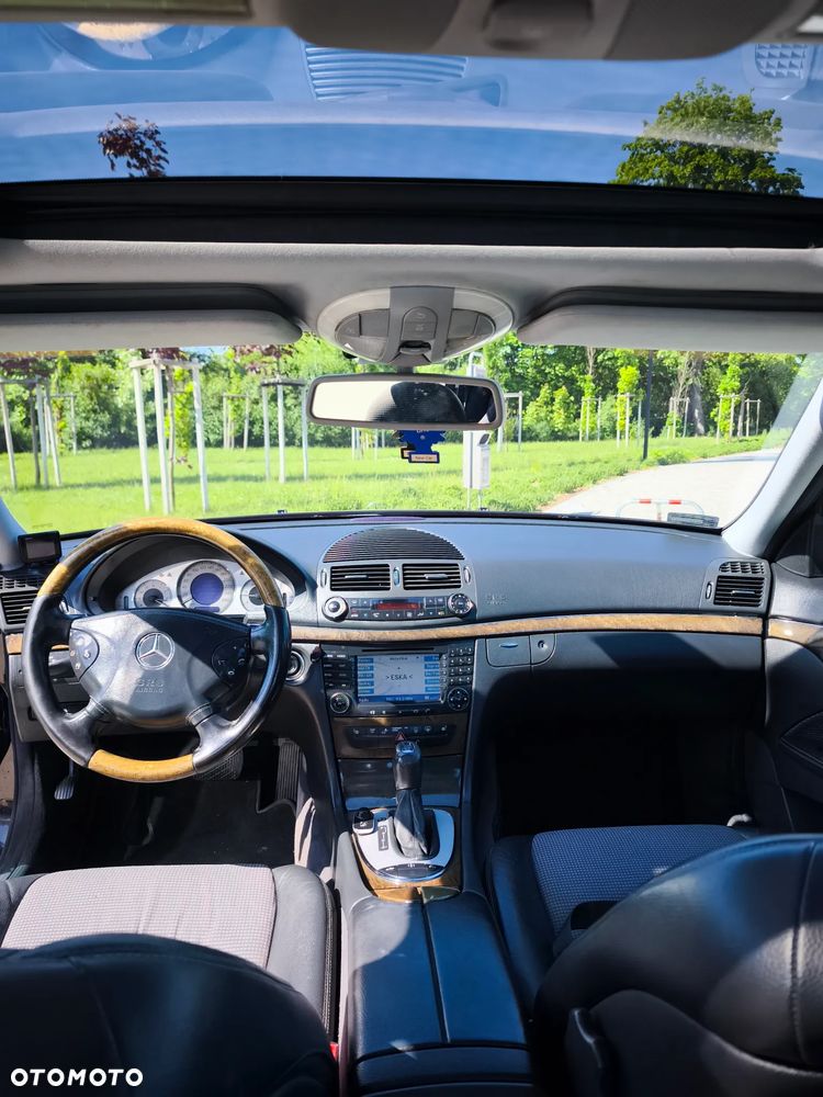 Mercedes-Benz Klasa E 320 CDI T Avantgarde - 12