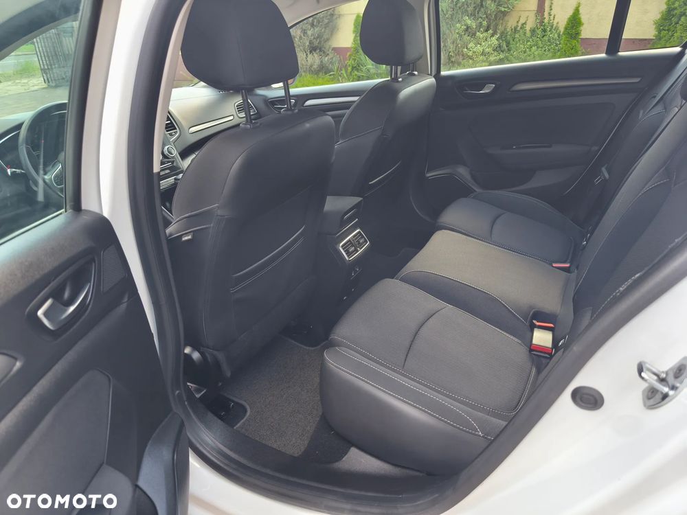 Renault Megane TCe 140 GPF INTENS - 13