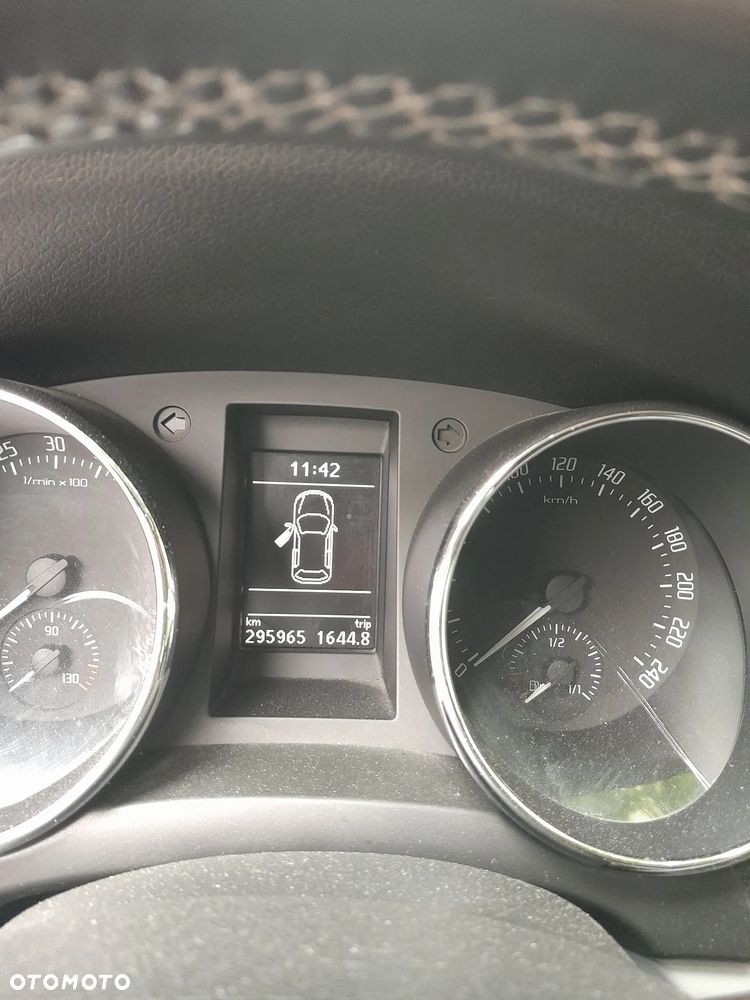 Skoda Yeti 2.0 TDI DSG 4x4 Ambition - 9