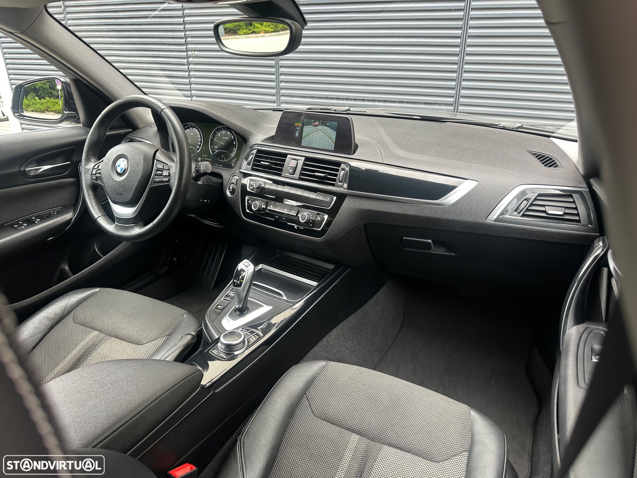 BMW 118 i Aut. Advantage - 22