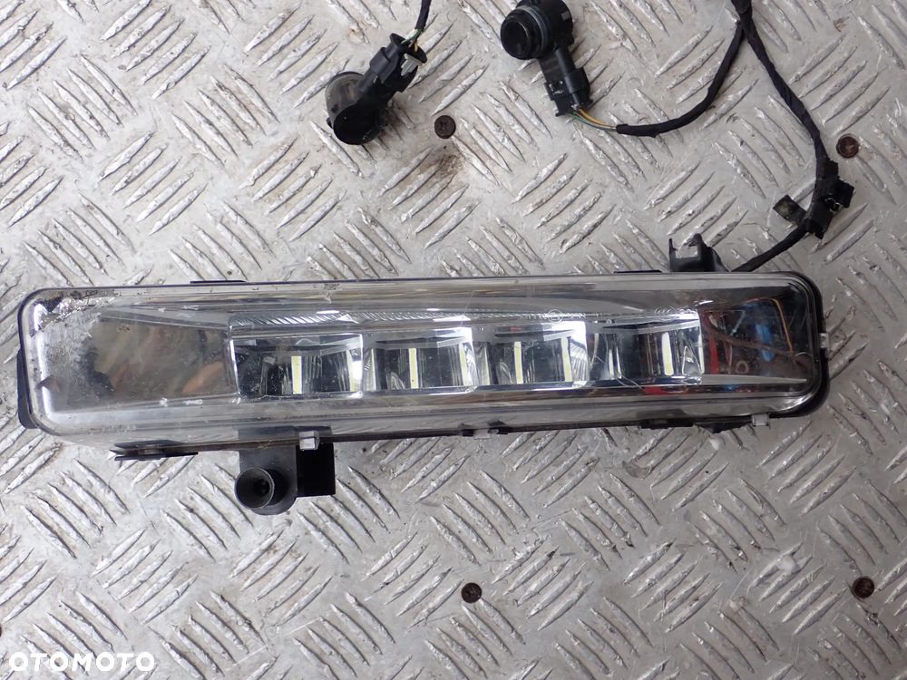 ŚWIATŁA DO JAZDY DZIENNEJ LEWE / PRAWE Z 3X PDC  BMW 5 G30  G31 89250251LH / 89250241RH - 2
