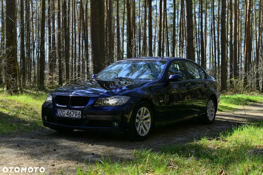 BMW Seria 3 318d - 1