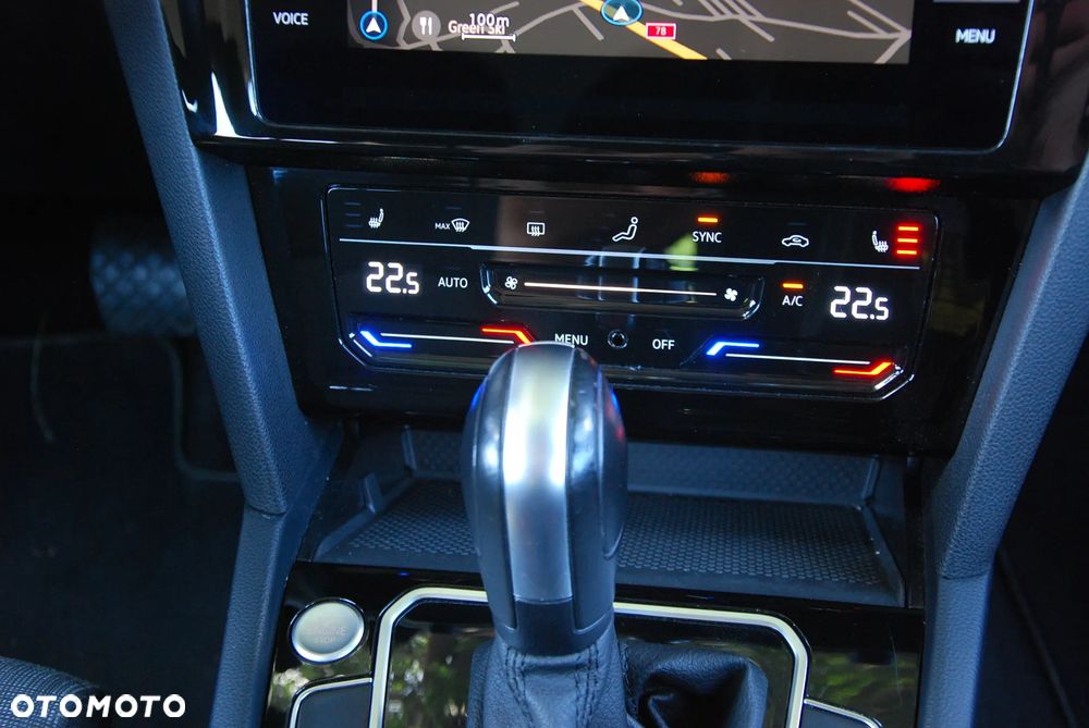 Volkswagen Passat 2.0 TSI Business DSG - 24